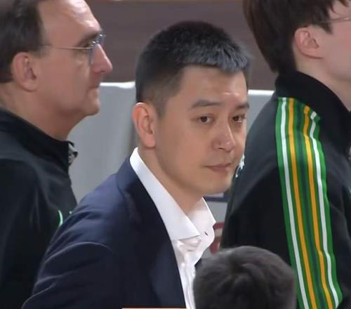 巴薩總監與,萊萬經紀人,會晤,星空体育XingKong官网,XingKong星空娱乐,星空体育投注,星空体育平台,星空赛事直播,星空体育app下载