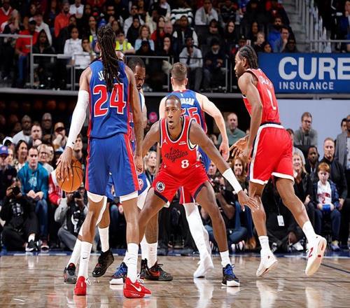 国足胜科威,李磊立功,塞尔吉尼奥,星空体育XingKong官网,XingKong星空娱乐,星空体育投注,星空体育平台,星空赛事直播,星空体育app下载